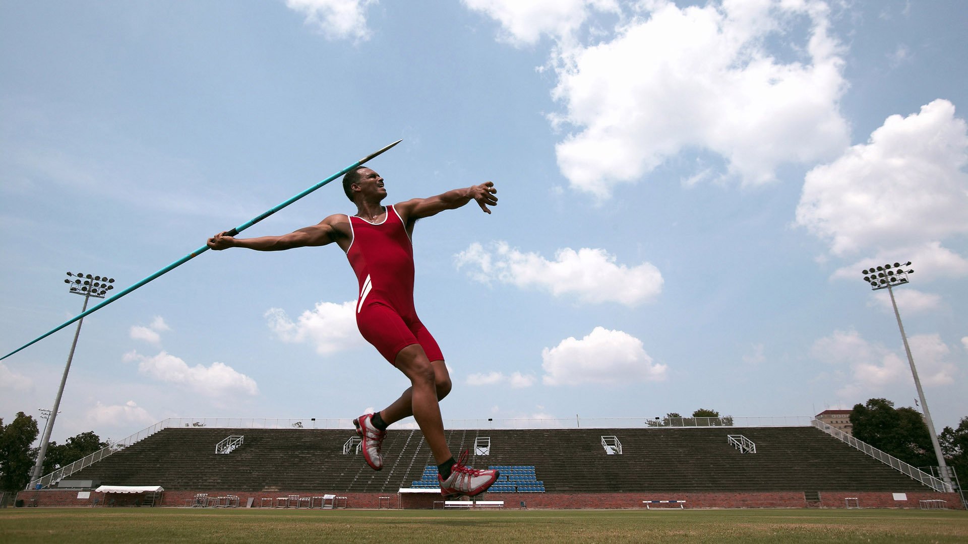 莫德里奇的金色魔法，当埃及对阵塞维利亚，他点燃了足球的永恒赛场