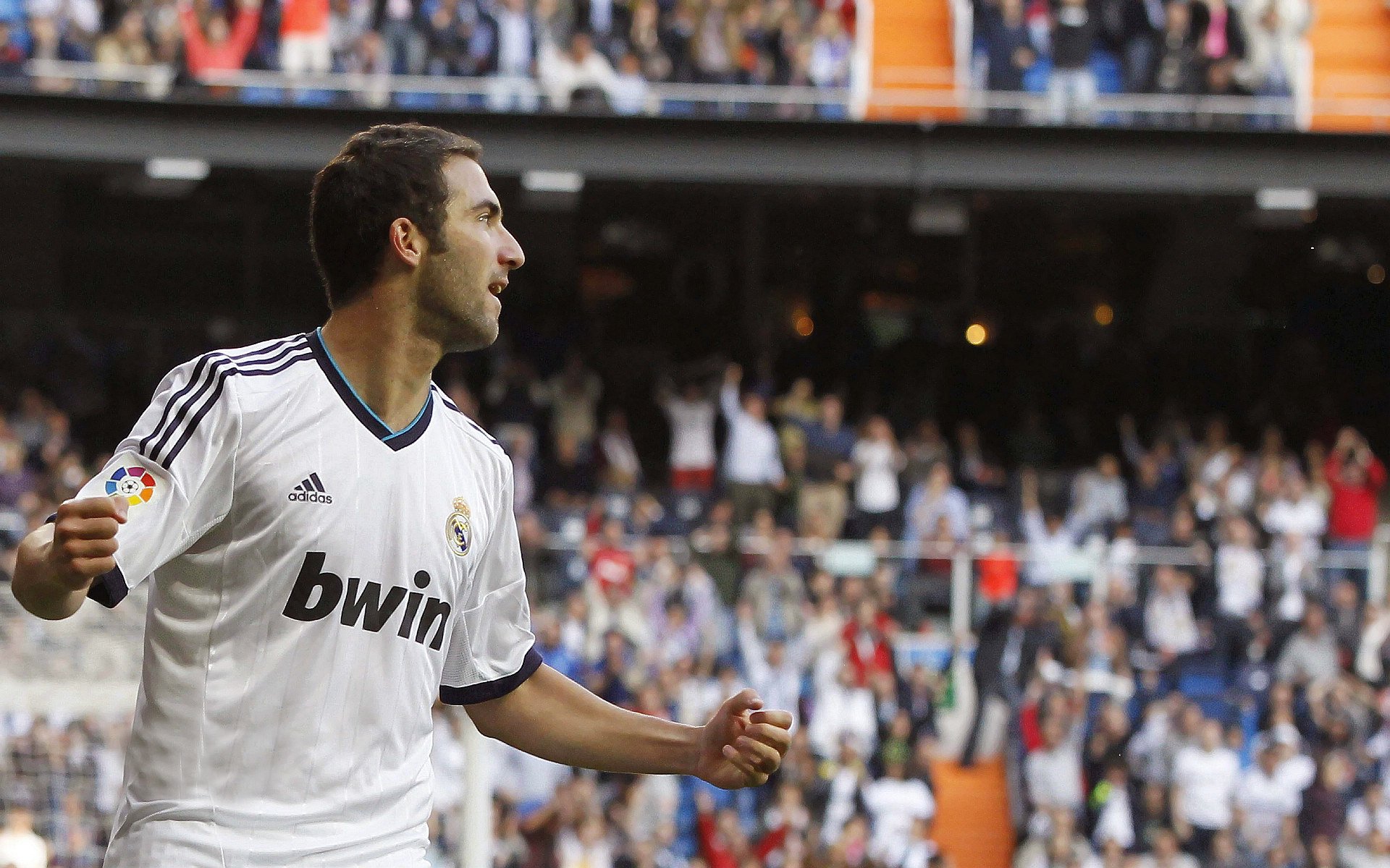 世界杯焦点战,日本3-0击溃哥斯达黎加,亚洲之光闪耀美加墨